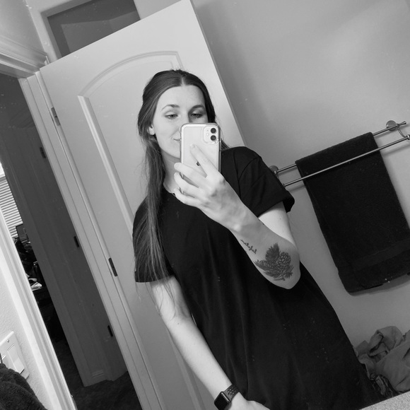 Meet Danielle! - Picture 2 of 7